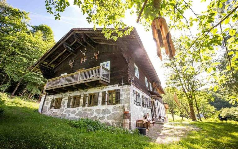 Ferienhaus für 12 Personen, mit Balkon und Terrasse sowie Garten und Ausblick