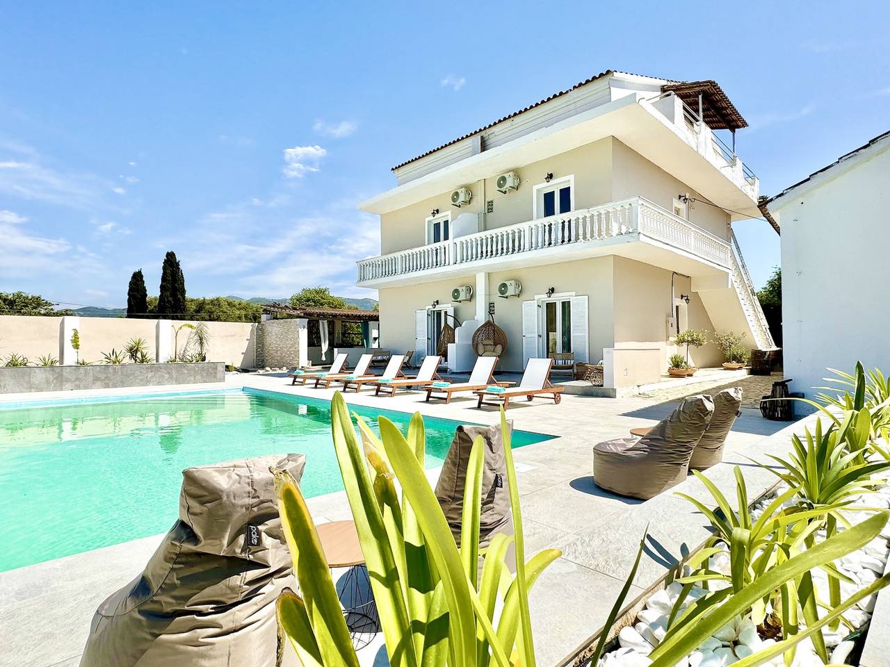 Villa Doma with private pool in Korfu