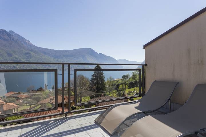 Gîte pour 4 personnes, avec terrasse à Oliveto Lario - 2
