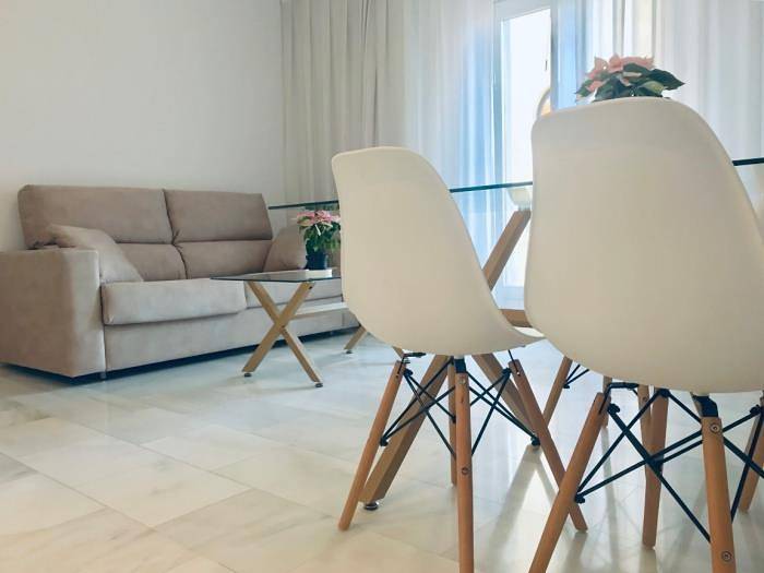 Apartamento vacacional entero, Céntrico, con parking gratis. Apartamento moderno y espacioso. in Centro-Sagrario, Granada