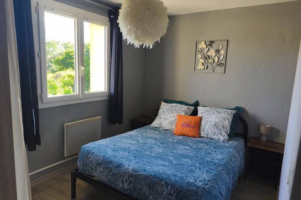 Appartement entier, Gite du Haut avec terrasse in Montélimar, Région de nyons