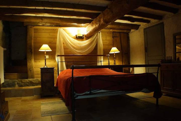 Location de vacances pour 6 personnes, avec jardin, animaux acceptés à Mérens-les-Vals - 2