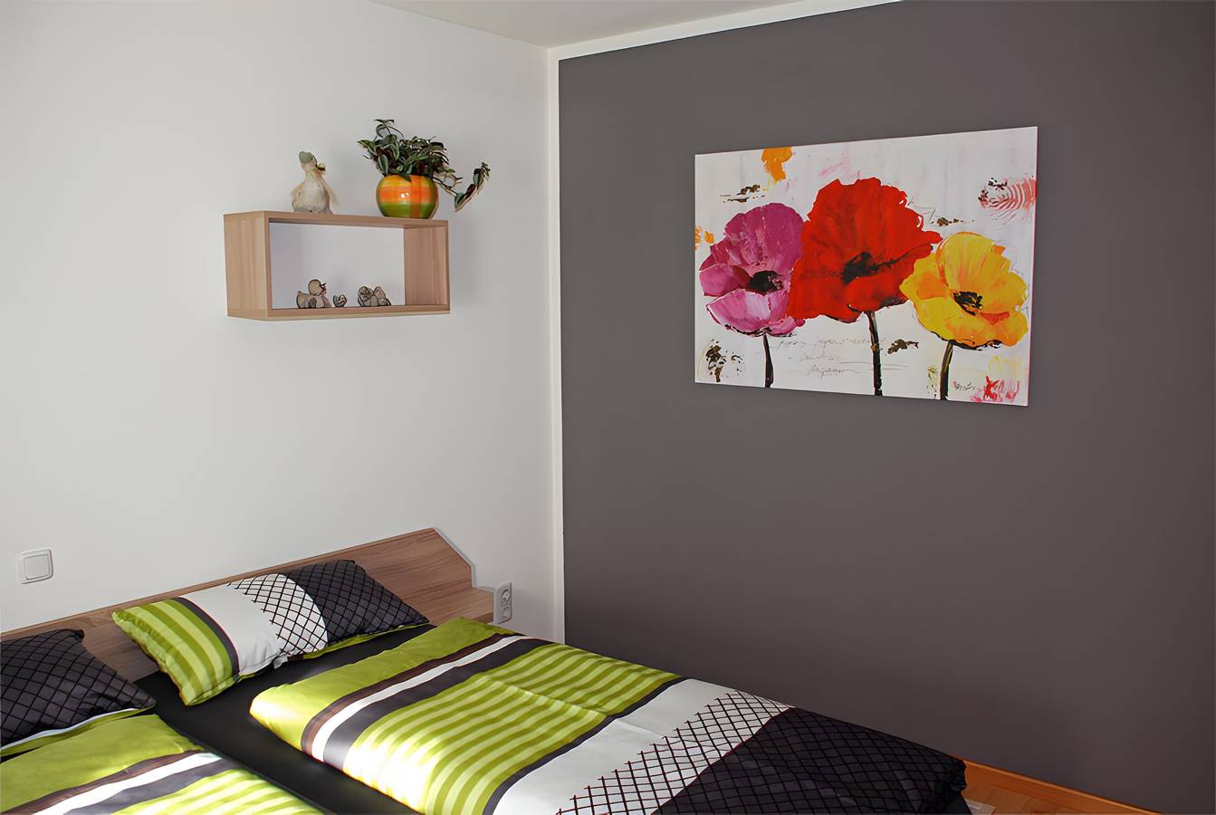 Ganze Wohnung, Ferienwohnung Kleeblatt im Westallgäu mit privater Terrasse, sehr gute Zug-/Busanbindung in Röthenbach (Allgäu), Bayerisch Schwaben