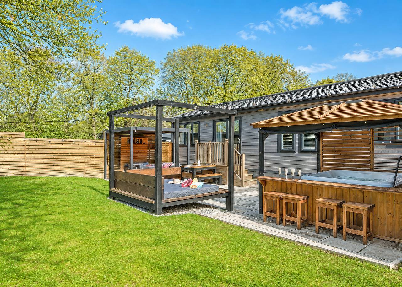 Spa Ovation in Skidby, East Riding of Yorkshire