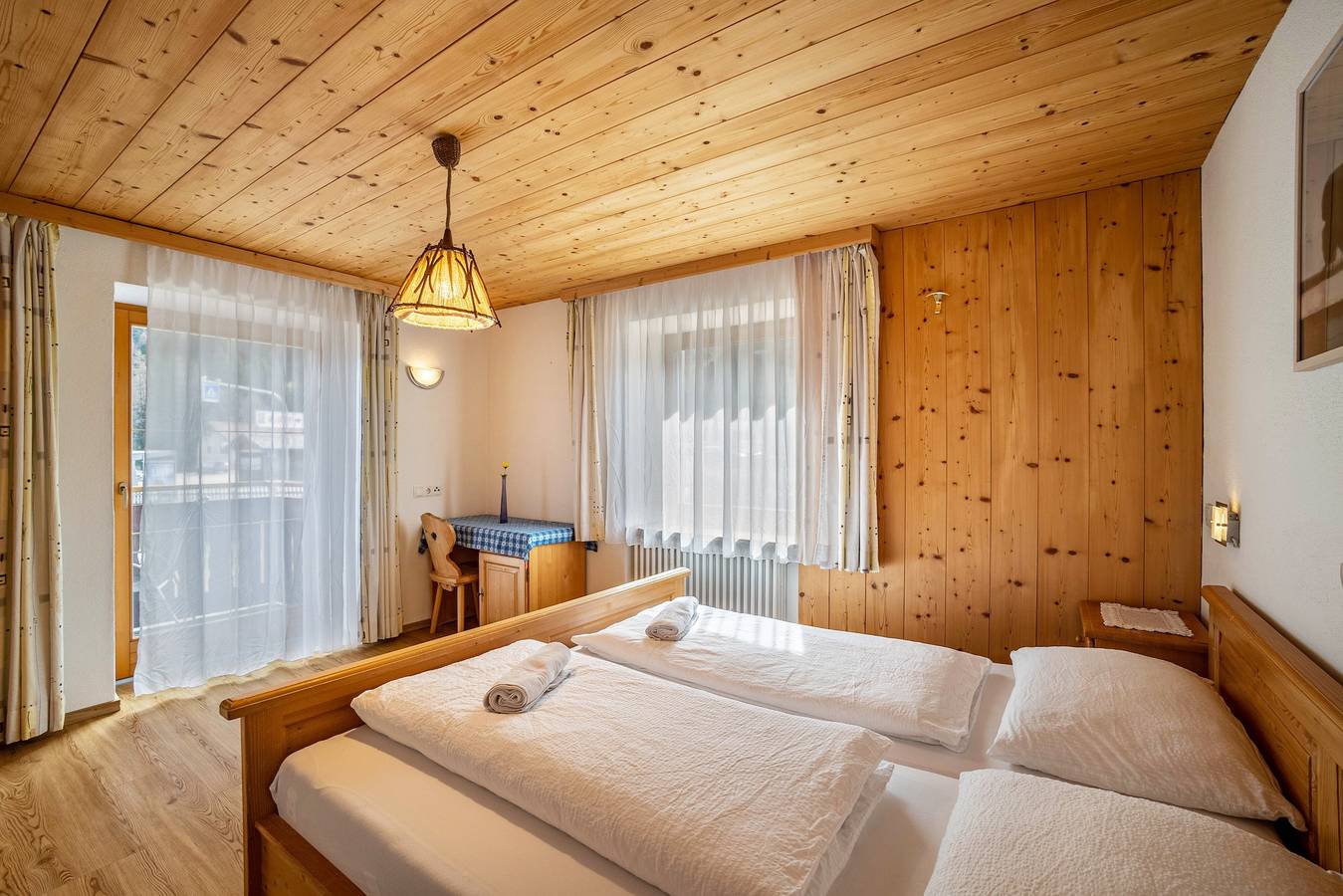 Ganze Wohnung, Ferienwohnung 'Gartnerhof Rose' mit Bergblick, Gemeinschaftsgarten und Wlan in Stubaier Alpen, Brenner