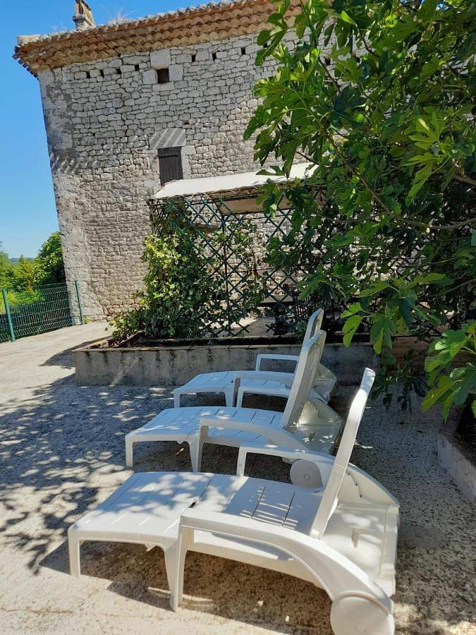 Location de vacances pour 7 personnes, avec jardin et terrasse à Belvèze - 3