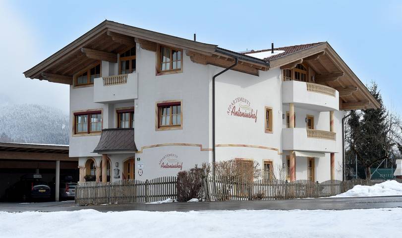 Hütte für 4 Personen, mit Balkon in Ellmau - 2