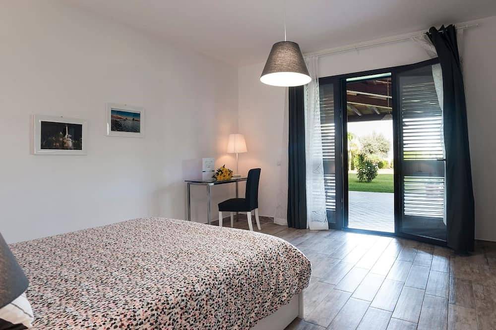 Villa Ginevra depandance zwembad en wifi en gratis parkeren in Santa Venerina, Etna