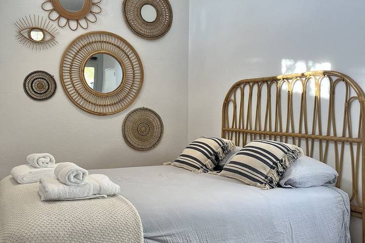 Villa like an oasis with Mediterranean garden and heated pool in Cadaqués in Cadaques, Parco naturale del Capo di Creus