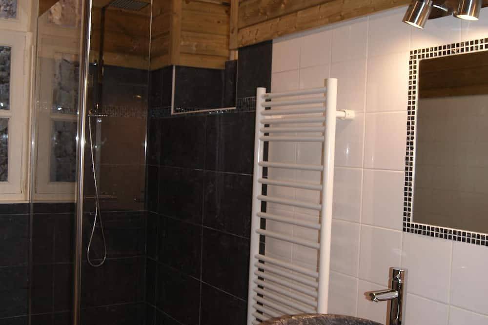 Una noche en un castillo medieval in Mesnil-en-Ouche, Región de Bernay