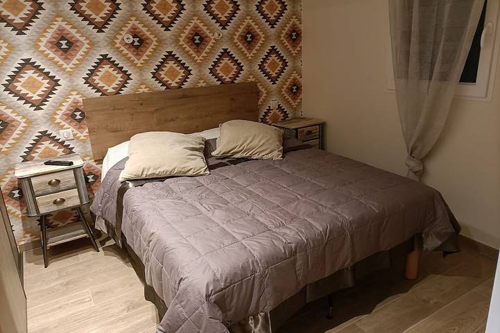 Location de vacances pour 4 personnes, avec terrasse ainsi que jardin et piscine à Entraigues-sur-la-Sorgue - 2