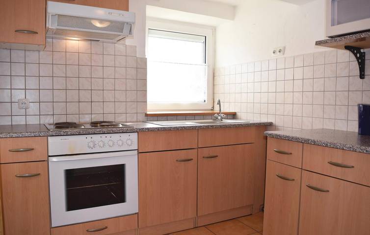 Ganze Ferienwohnung, Gemütliche Wohnung mit Parkplatz und Terrasse - 2km zum Stadtzentrum in Trierweiler, Landkreis Trier-Saarburg