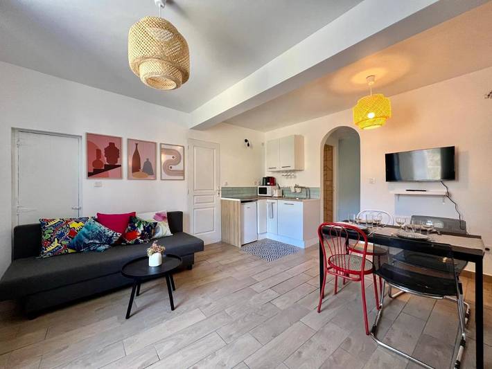 Gîte pour 4 personnes, avec vue à Thiers - 2