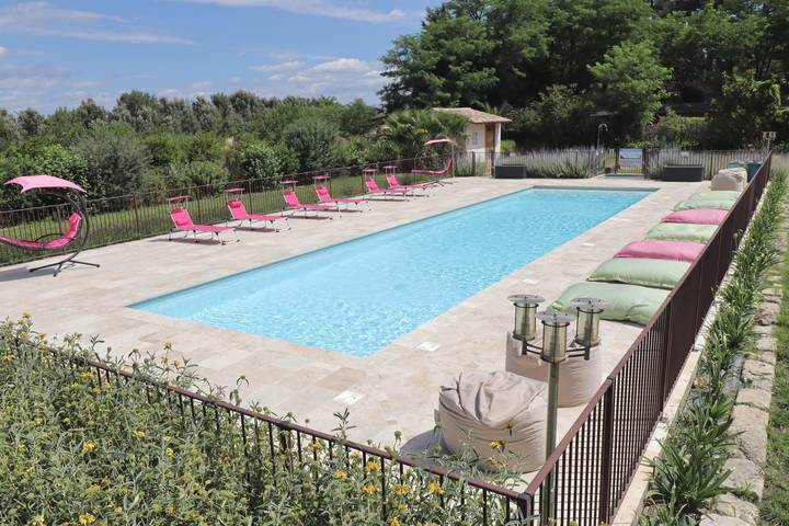 Gîte pour 4 personnes, avec jardin ainsi que jacuzzi et piscine à Saint-Just - 2