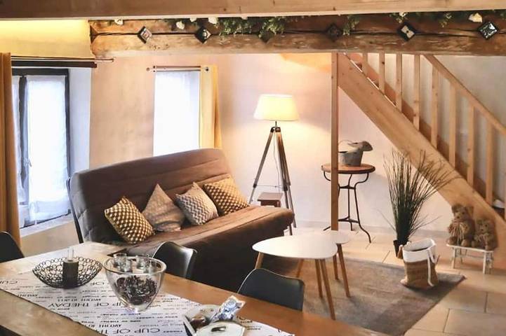 Gîte pour 2 personnes, avec terrasse à Flines-lès-Mortagne