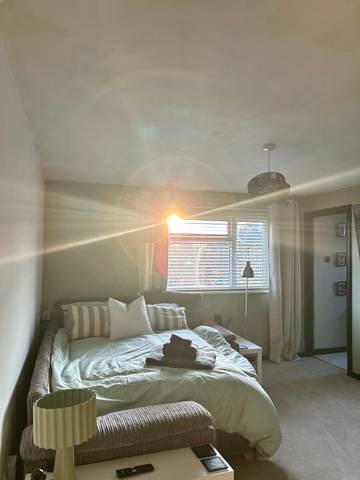 Holiday Letting for 3 People in Chichester, West Sussex, Photo 4