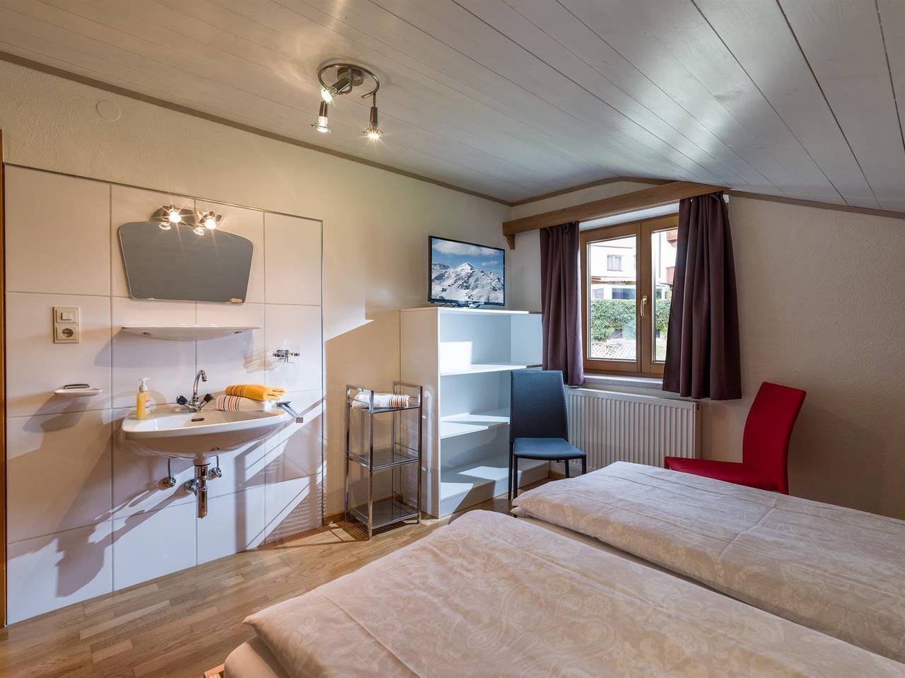 Ganze Ferienwohnung, Ferienwohnung Zillertalblick in Tuxer Alpen, Ried im Zillertal