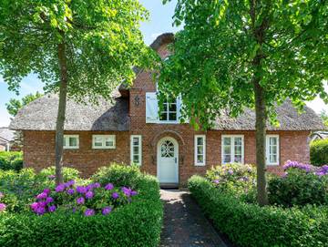 Ferienhaus für 5 Personen, mit Sauna und Terrasse sowie Garten, mit Haustier in Oldsum