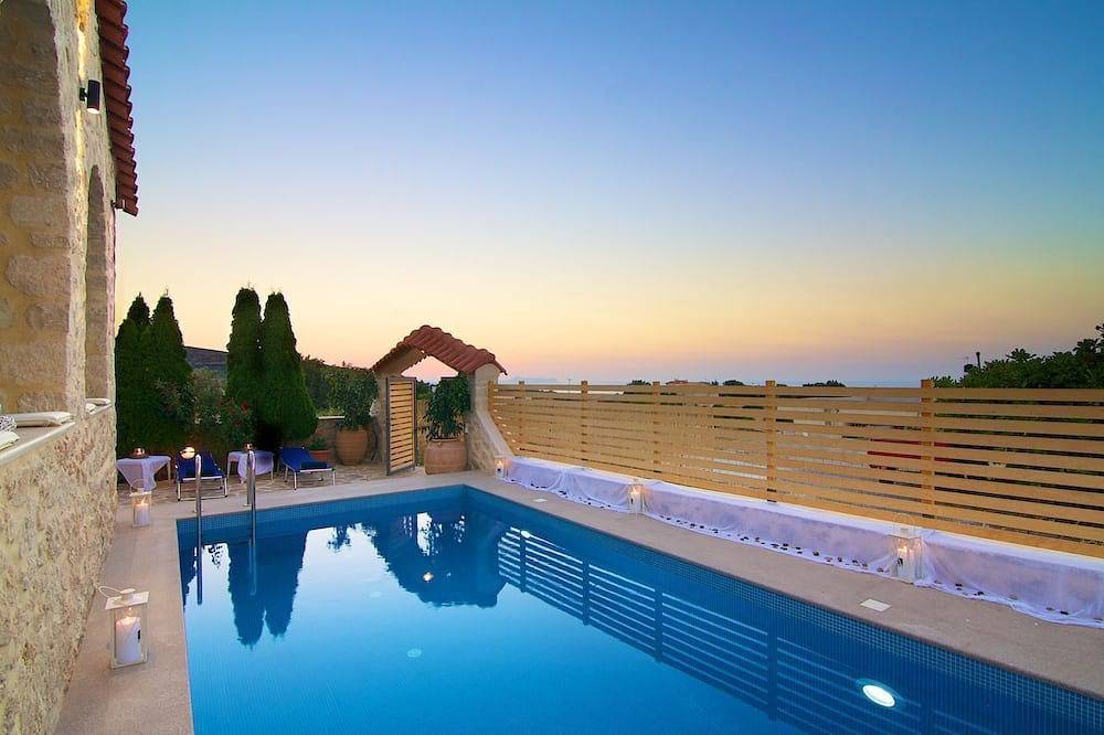Villa Elena! Luxuriöse Villa, Geschäfte zu Fuß erreichbar! In der Nähe von Rethymno! in Rethymno und Umgebung