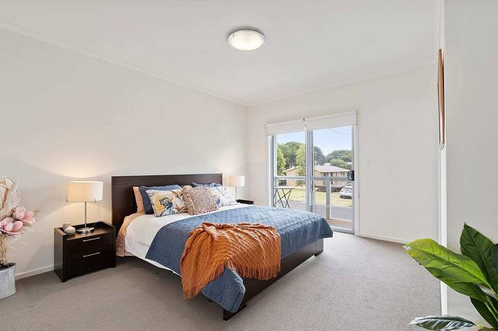 Holiday home for 10 people, with garden and balcony in Port Elliot