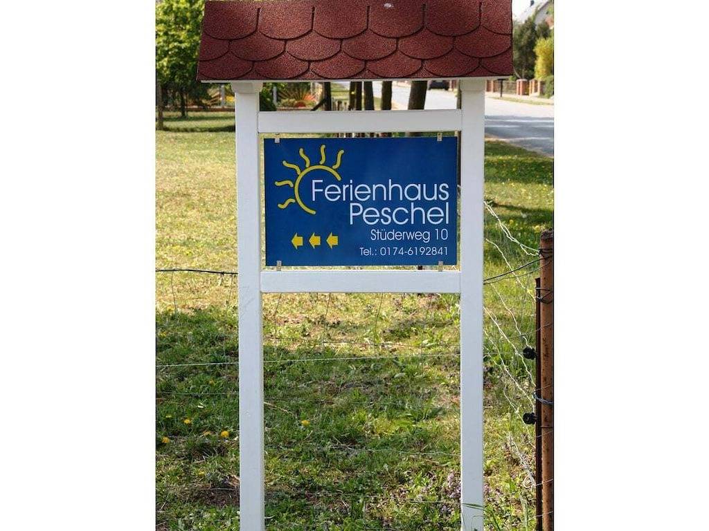 Ferienhaus in Ludorf mit Schwimmbecken in Ludorf, Müritz