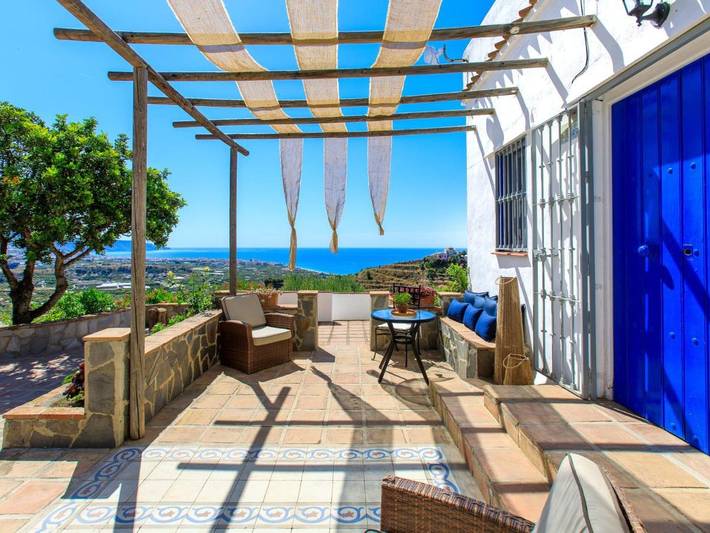 Casa de vacaciones para 5 personas, con jardín además de terraza y jacuzzi - 1