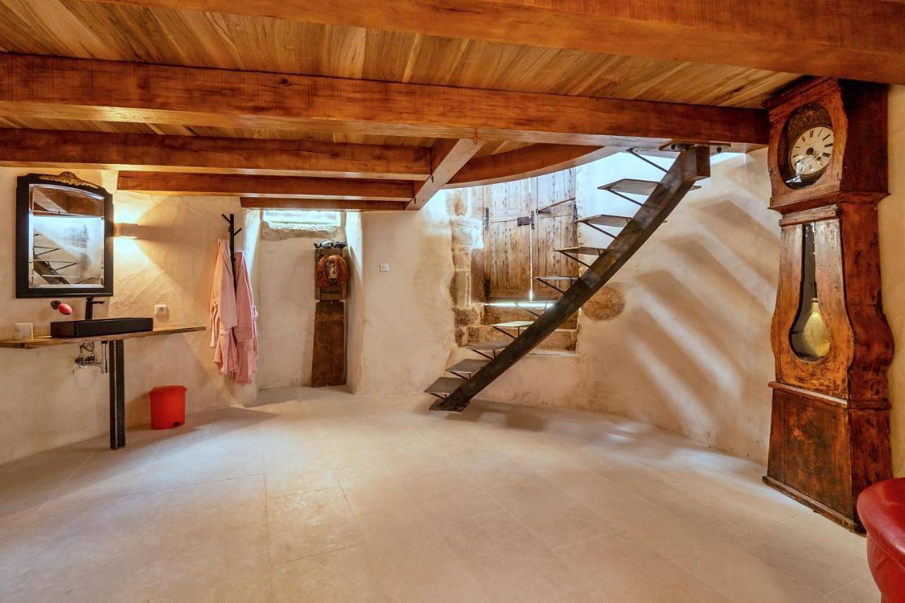 Deluxe Suite in Figeac, Lot