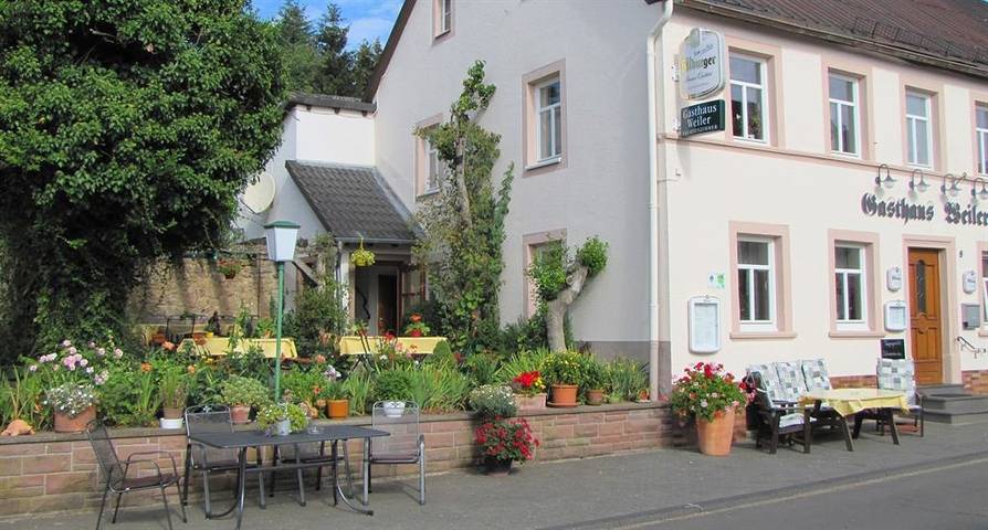 Hotel für 4 Personen, mit Balkon und Terrasse sowie Garten und Sauna in Bettenfeld