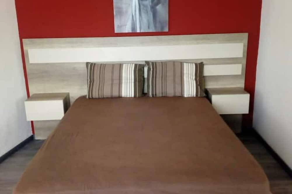 A beautiful house, close to the city centre and only five minutes from Meteora. in Kastraki, Kalambaka