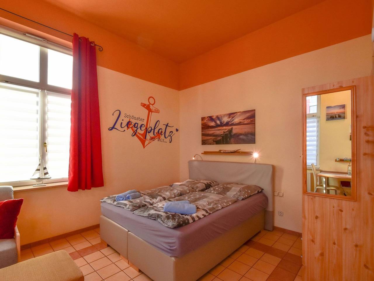 Ganze Ferienwohnung, Ferienwohnung Lehrer Lämpel Nr. 1 - nur 5 Minuten zum Strand in Ostseebad Glowe, Glowe