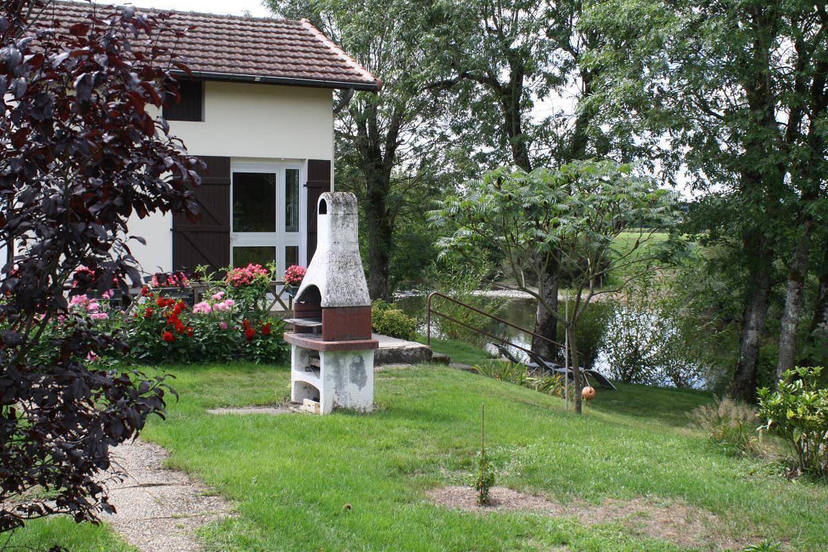 Le Pêcheur in Étang-sur-Arroux, Autun region