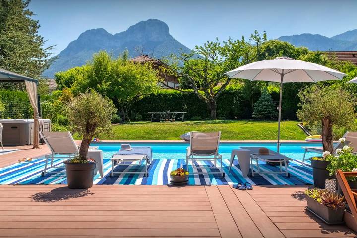 Villa pour 8 personnes, avec Jacuzzi et Terrasse ainsi que Jardin et Piscine en Haute-Savoie - 2