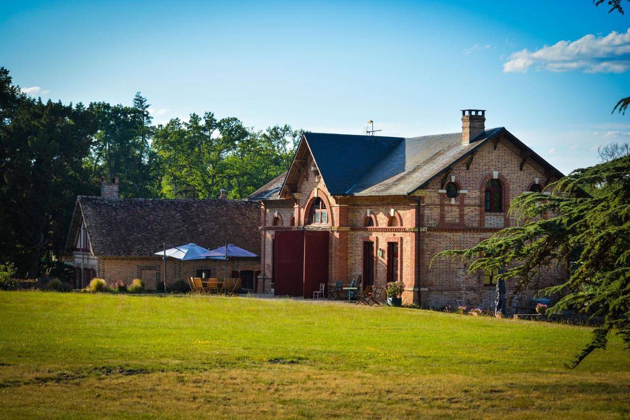 Three-Bedroom House in Pierrefitte-sur-Sauldre, Sologne