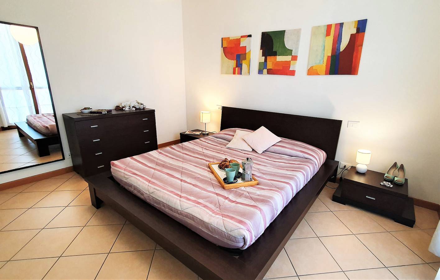 Appartement entier, Regarda - appartamento "A Casa di La' " con wifi, cani ammessi in Lazise, Montagnes autour du lac de Garde