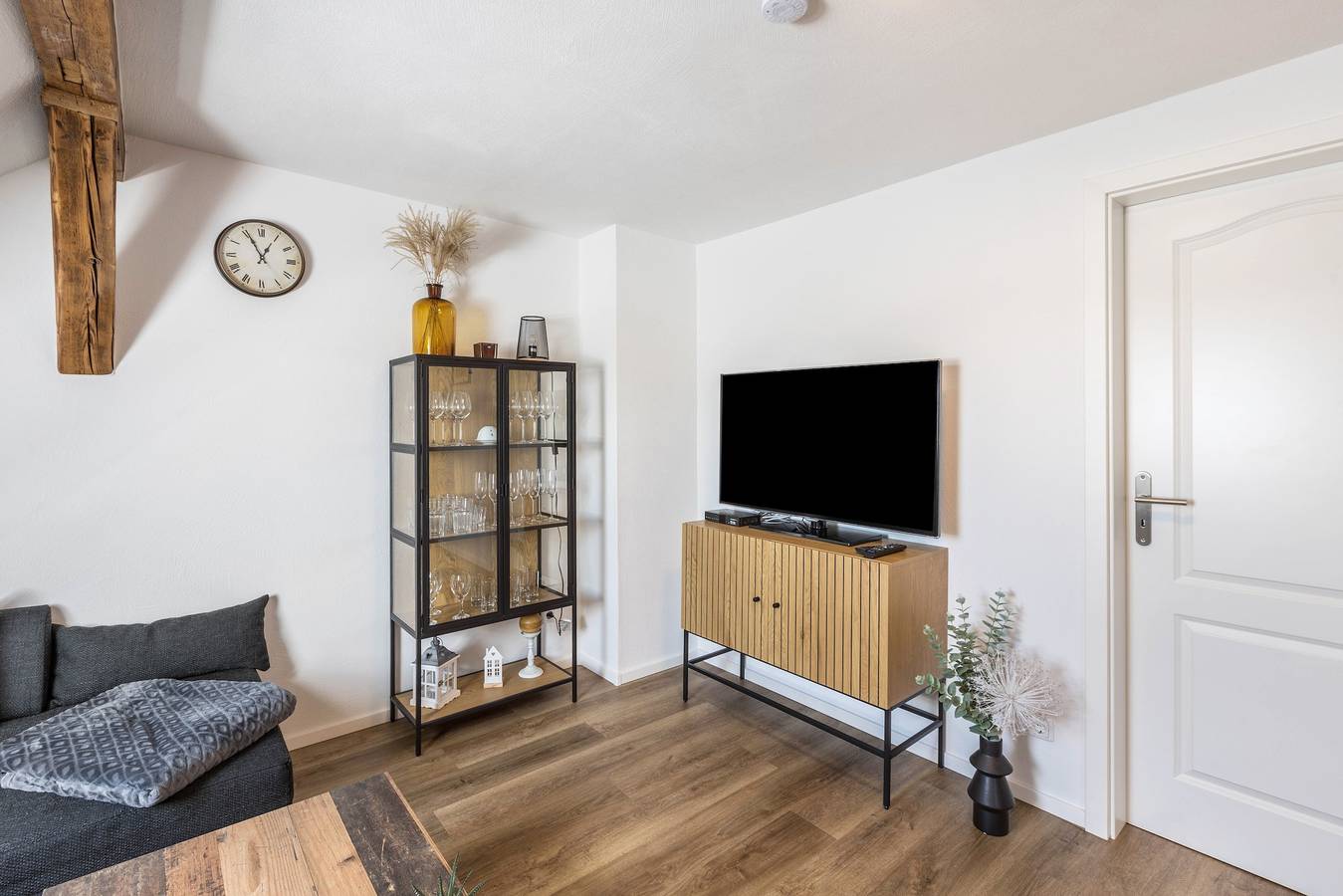 Ganze Wohnung, Ferienwohnung 'Eichendorff Loft' mit Bergblick und Wlan in Nordhausen, Harzvorland