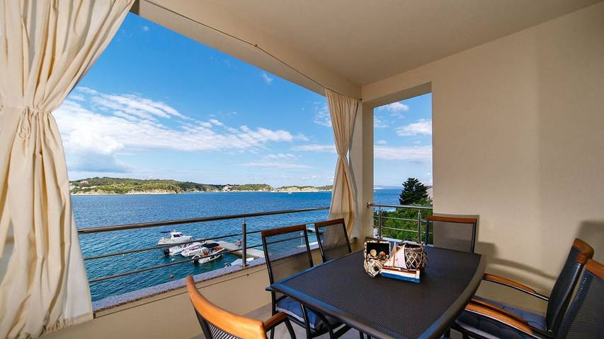 Ferienwohnung für 3 Personen, mit Garten in Lopar - 2