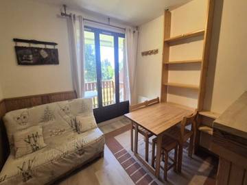 Location De Vacances pour 4 Personnes dans Le Revard, Les Déserts, Photo 3