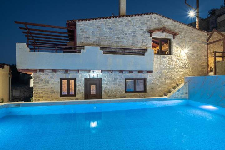 Villa für 2 Personen, mit Pool und Balkon sowie Ausblick auf Kreta - 2