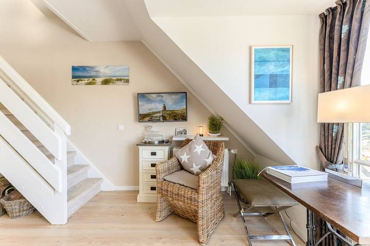 Ganze Wohnung, Wunderschöne Ferienwohnung mit Sauna, Indoor-Pool und Fitnessraum in Keitum in Keitum, Sylt (Gemeinde)