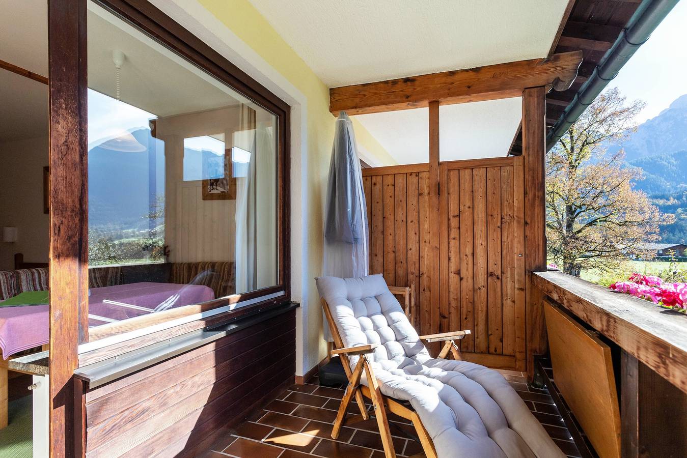 Ganze Wohnung, Ferienwohnung "2 Apartment mit Gartenblick" mit Bergblick, Privatem Balkon und Wlan in Schönau am Königssee, Berchtesgadener Alpen
