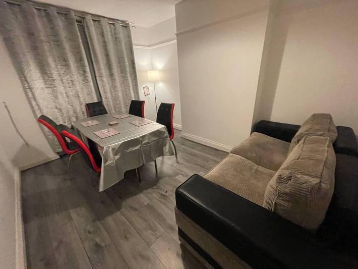 Location de vacances pour 5 personnes, avec jardin, adapté aux familles à Birmingham - 4