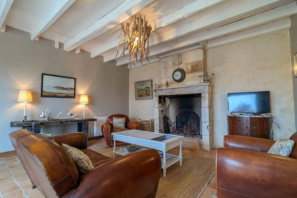 Hütte in Berry im Herzen des Naturparks, Garten und Parkplatz, 3 Zimmer, Kamin in Mézières-en-Brenne, Le Blanc und Umgebung