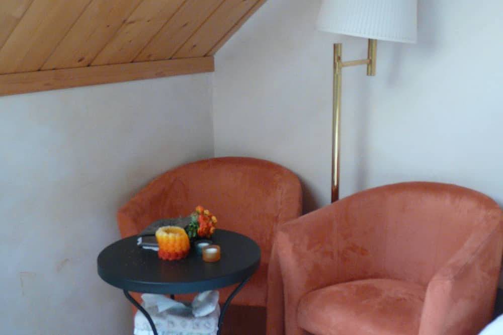 -------------------------------------------------- ----------------- in Momignies, Hainaut