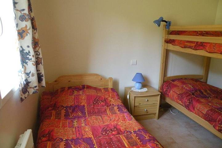 Gîte pour 5 personnes, avec terrasse et jardin à Baudinard-sur-Verdon - 2