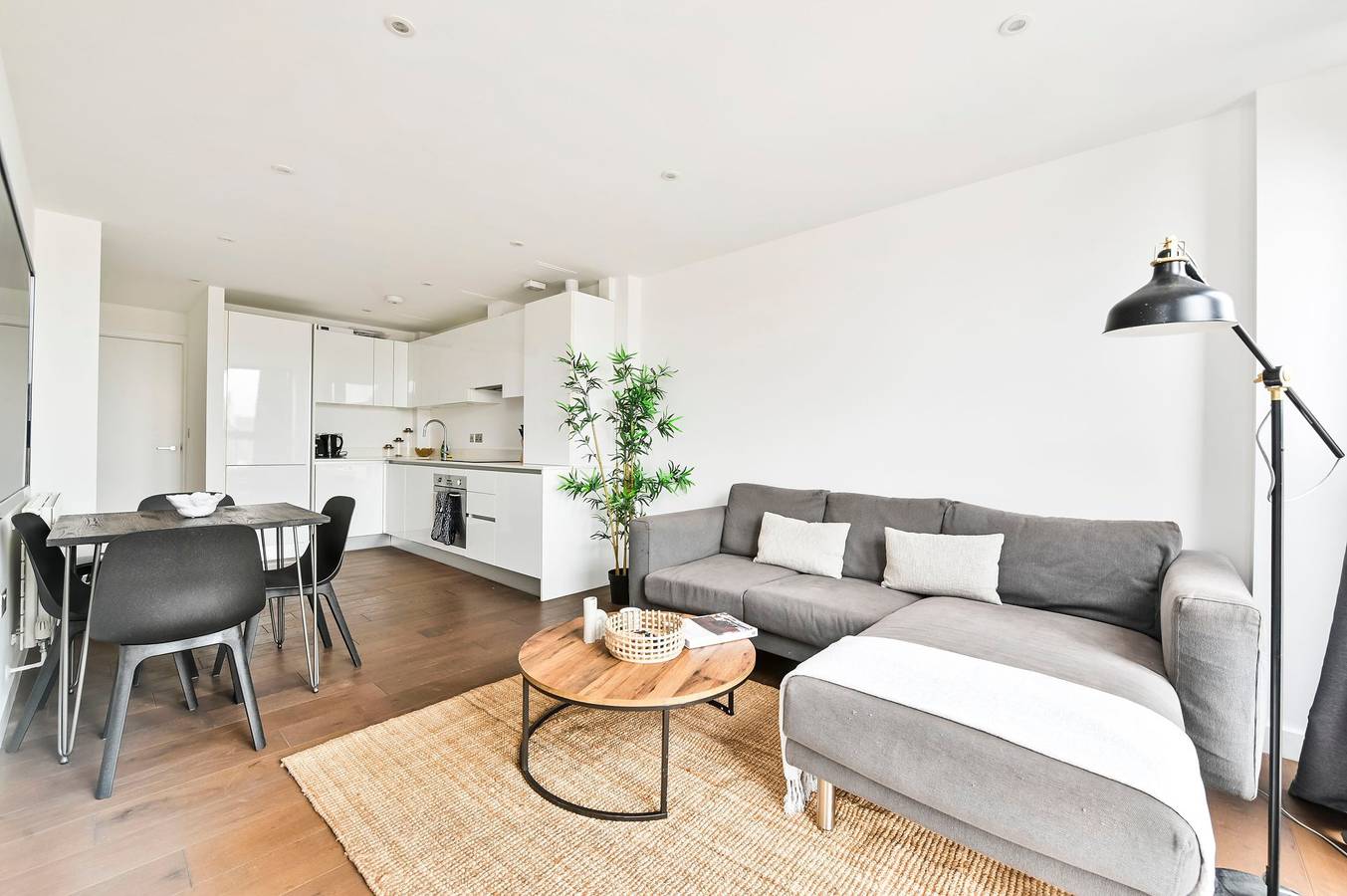 Ganze Wohnung, Ferienwohnung für 4 Personen mit Balkon in Brent, London