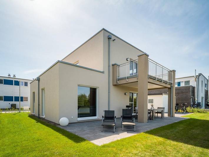 Ferienhaus für 4 Personen, mit Terrasse und Sauna in Butjadingen - 2