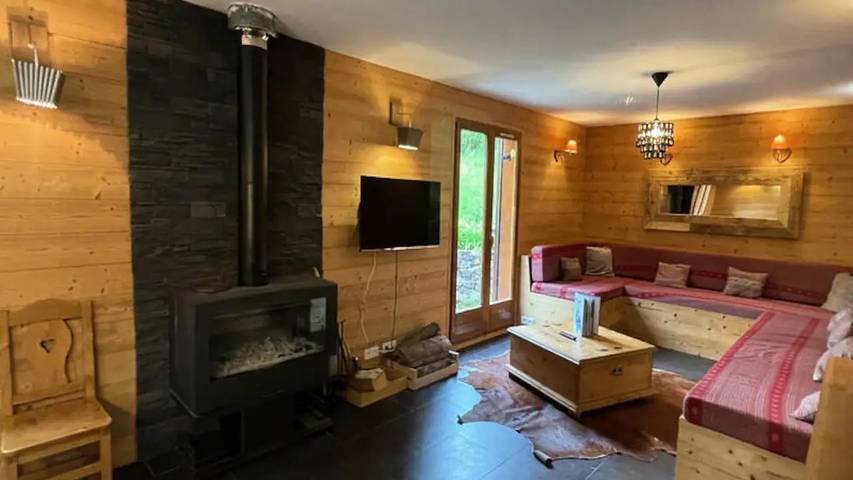 Chalet pour 16 personnes, avec Terrasse dans Le Lioran