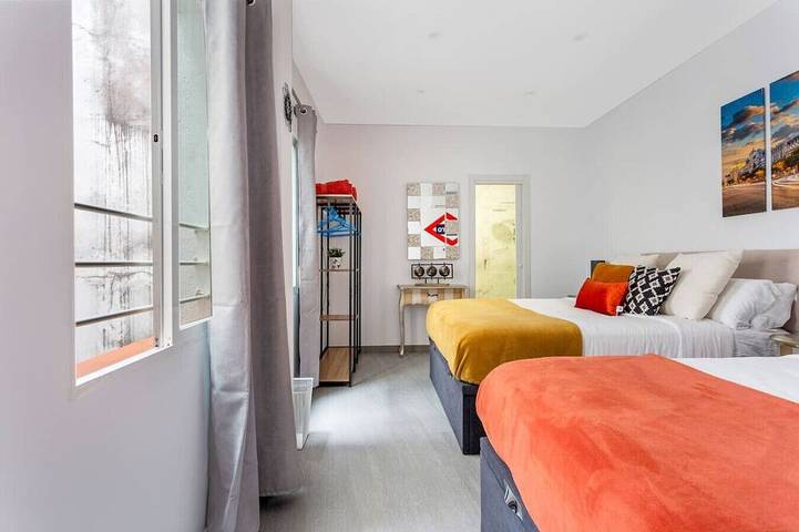 Appartement entier, DownTown La Latina Grupos, by MoNARO in Centro (Madrid), Madrid