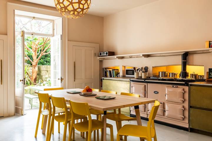 Location de vacances pour 12 personnes, avec jardin, adapté aux familles à Bath - 3