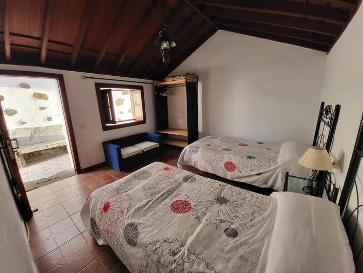 Casa rural para 4 personas, con Terraza además de Piscina y Vistas en Los Silos - 2